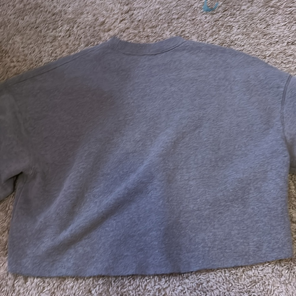 Wild Fabel women’s cropped sweatshirt in gray size small - Picture 2 of 6
